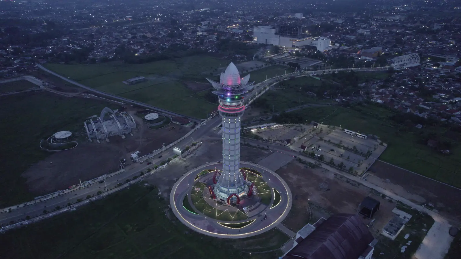 Menara Teratai — foto 5