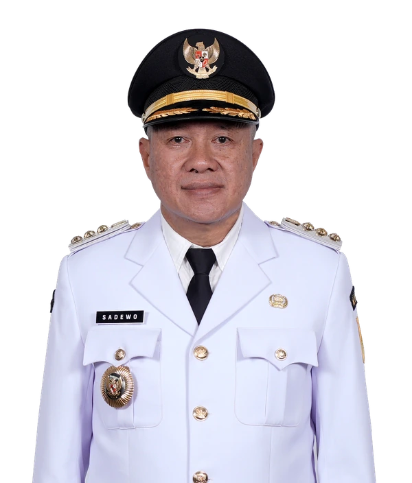 Drs. H. Sadewo Tri Lastiono, M.M., Bupati Banyumas